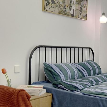 Apartment Near Nanjing Road/ Jing'an Temple/ Renmin Plaza Shanghai Bagian luar foto