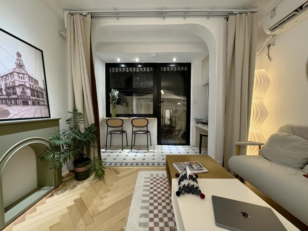 Apartment Near Nanjing Road/ Jing'an Temple/ Renmin Plaza Shanghai Bagian luar foto